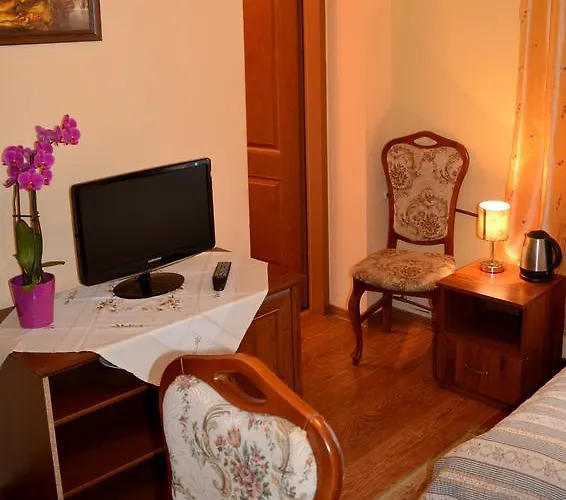 בית אירוח Anna *