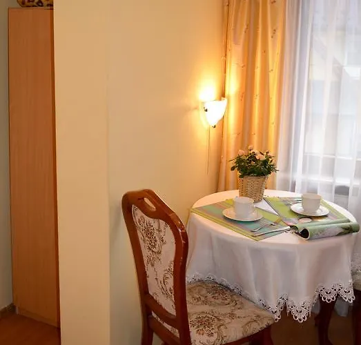 Anna * זקופאנה