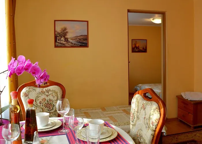 בית אירוח Anna *